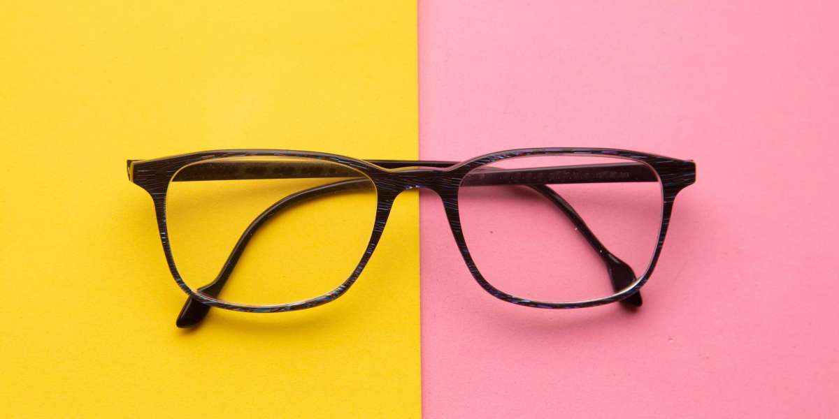 A Combination Of Elegance And Comfort For Men – Eyeglasses